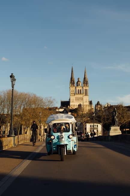 Angers: Ride in the Doutre in an electric Tuk Tuk - Key Points / Takeaways