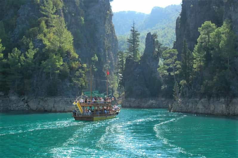 Antalya: Green Canyon Boat Trip with Lunch and Drinks - Starting with Scenic Views and a Dam Stop