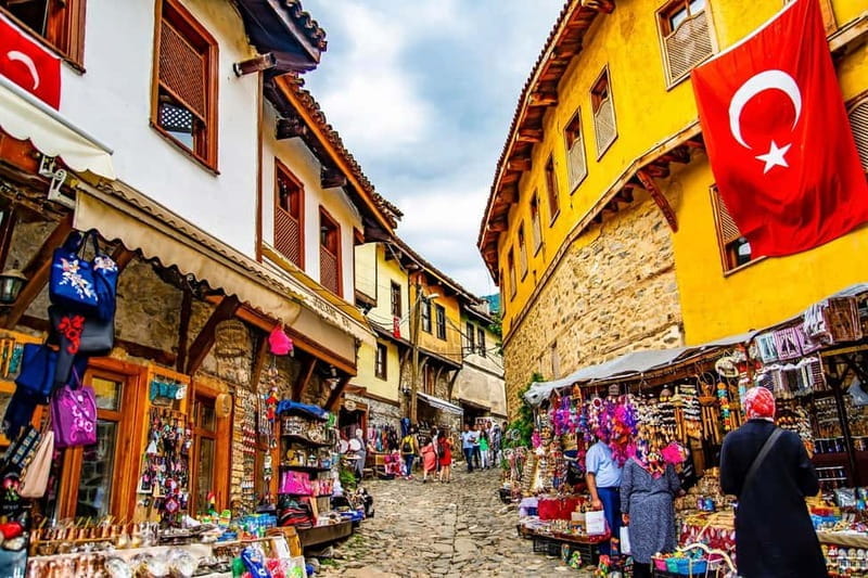 Antalya: Panoramic Bus Tour with 1-Hour Boat Trip and Lunch - Old Town (Kaleici): The Heart of Antalya