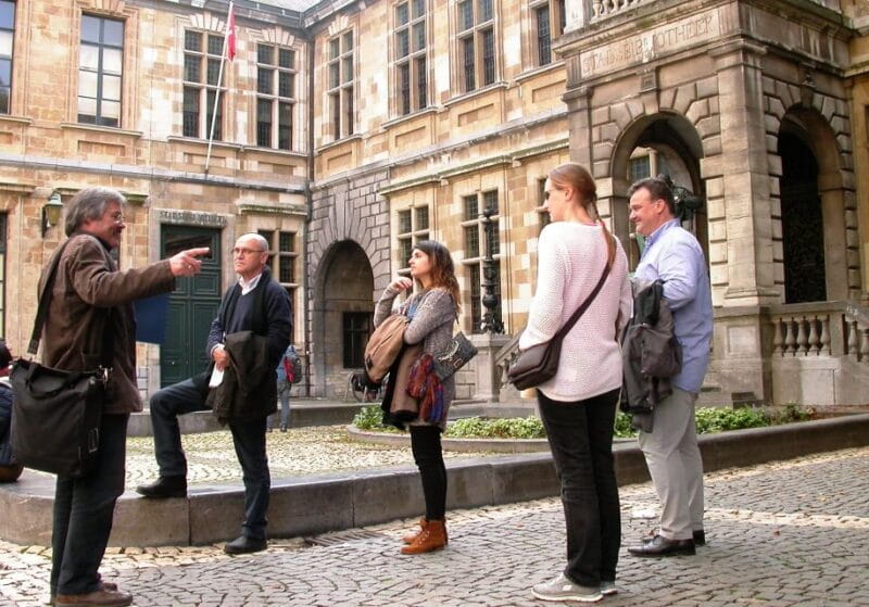 Antwerp: City Highlights Walking Tour - Duration and Group Size: Perfect for a Quick Introduction