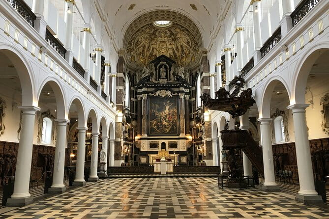 Antwerp: Help the Lost Boy  Self-Guided Mystery Walk - FAQ