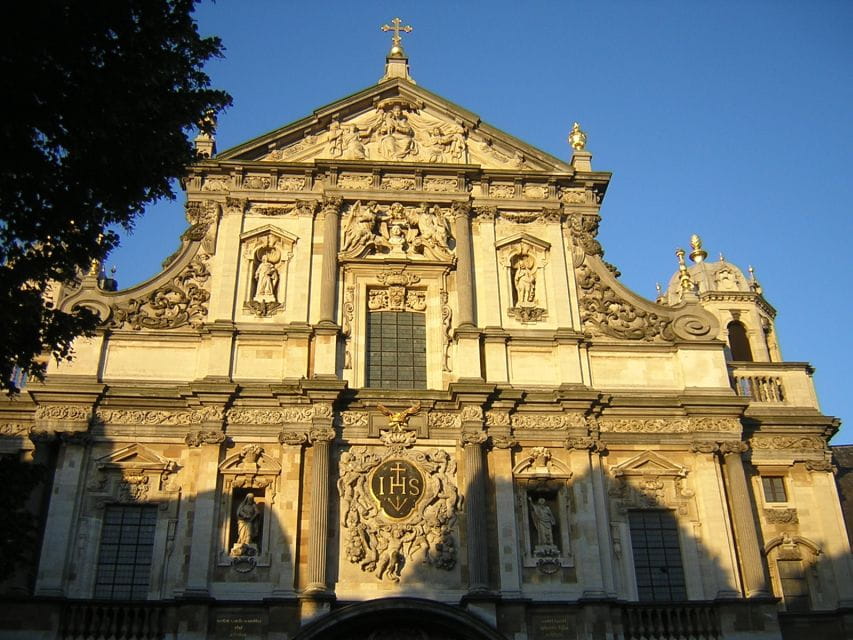 Antwerp: Walking Tour From Steen to Central Station - Itinerary Details