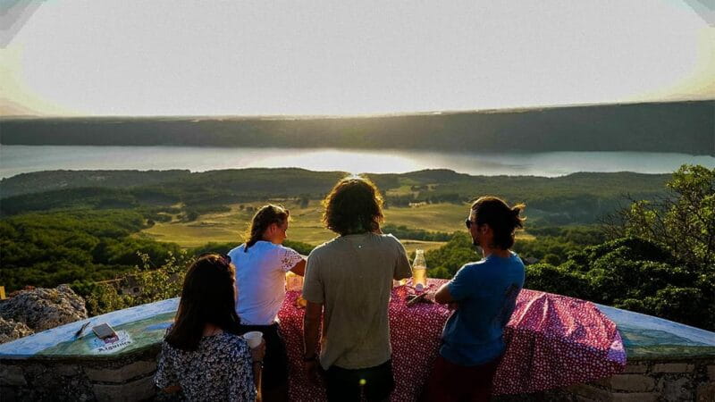 Apero Sunset over the lake: Guided electric scooter rides - Discover Provence on Electric Scooters: What Makes This Tour Special