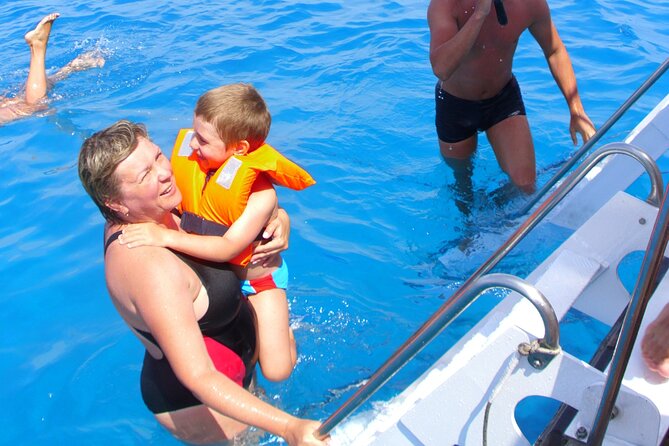 APHRODITE 2 LAZY DAY CRUISE-BLUE Lagoon,Turtle Cove, With Lunch! - Meeting and Pickup Details