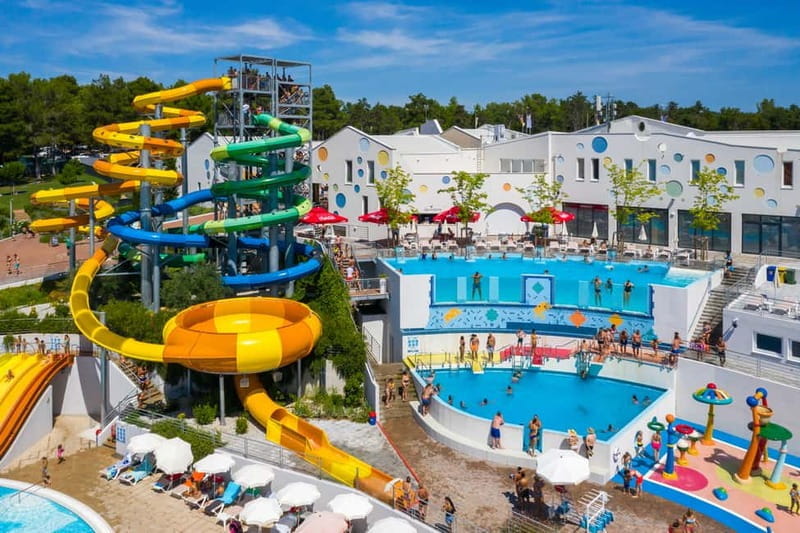 Aquapark Istralandia Entrance Tickets - Exploring the Attractions and Pools