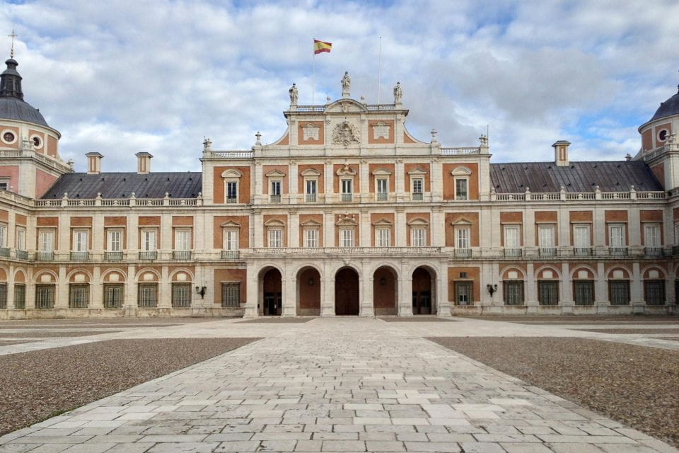 Aranjuez: Fast-Track Entry to the Royal Palace - Travel Directions to Aranjuez