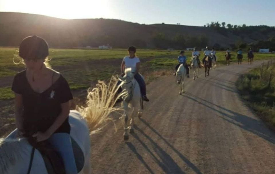 Arcos De La Frontera: Horseback Riding Experience - Key Features