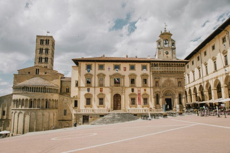 Arezzo: Guided Walking Tour with Basilica of San Francesco - FAQ