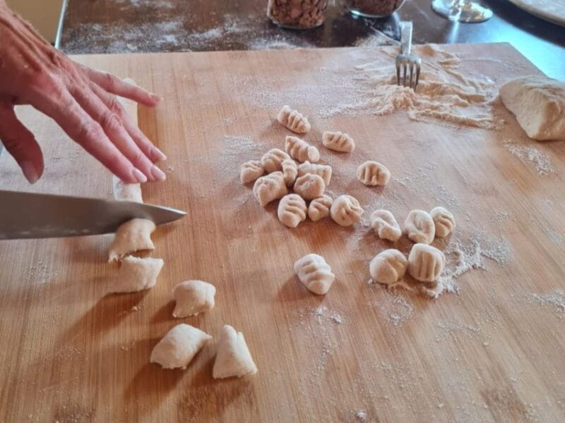 Arezzo: pasta e tiramisù cooking class organic Tuscan farm - FAQs