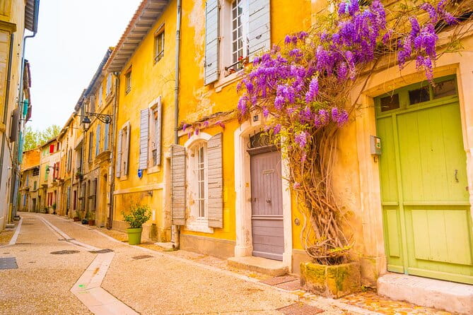 Arles, Les Baux and Saint-Remy villages Full Day Trip from Aix - The Full Experience: A Deep Dive into the Itinerary
