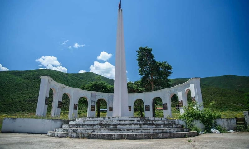 Around the lake Albania from Ohrid and Struga. - Final Thoughts: Is It Right for You?