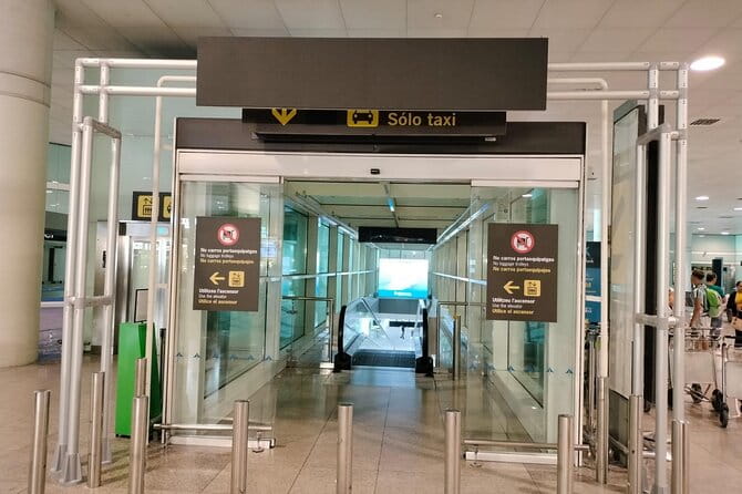 Arrival Barcelona Airport Private Transfer - Who Should Consider This Service?