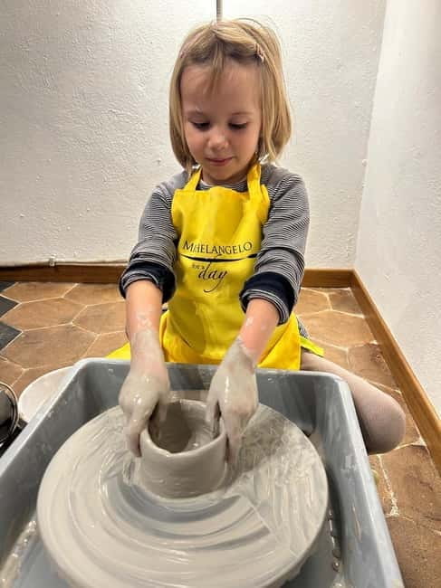 Art Workshop for everyone!! - Discover the Artistic Heart of Rome in a Cozy Studio