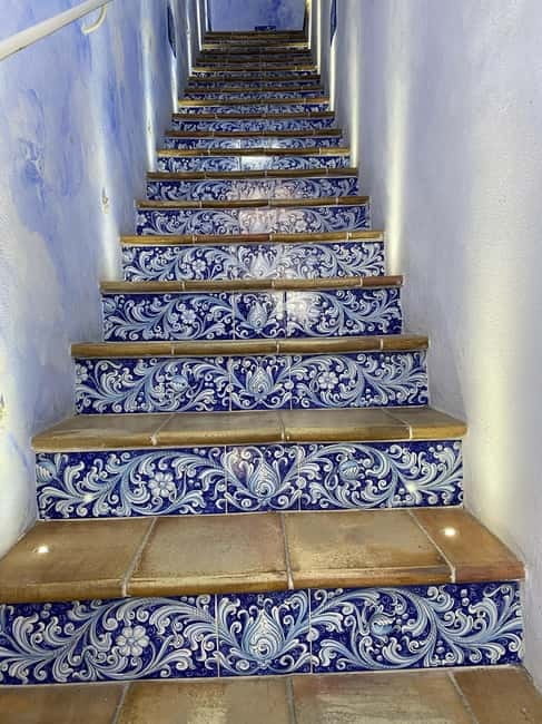 Artistic walk in Borgo Parrini with traditional tasting - Frequently Asked Questions