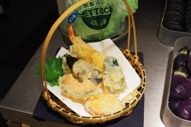 Asakusa Food Sample Experience Tour and Kappabashi Bridge - Key Points