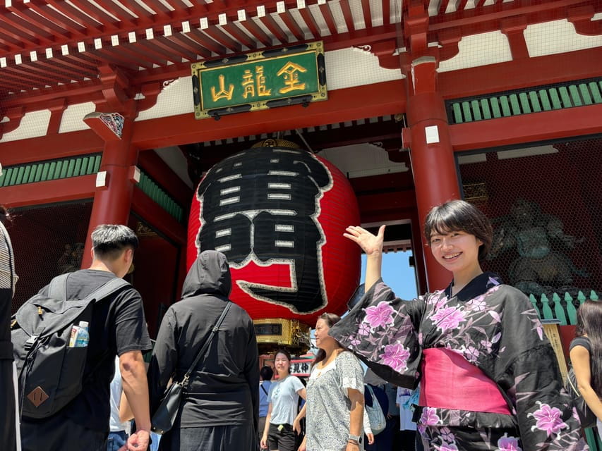 Asakusa Private Tour With Street Food Tasting Review - Personalized Interaction