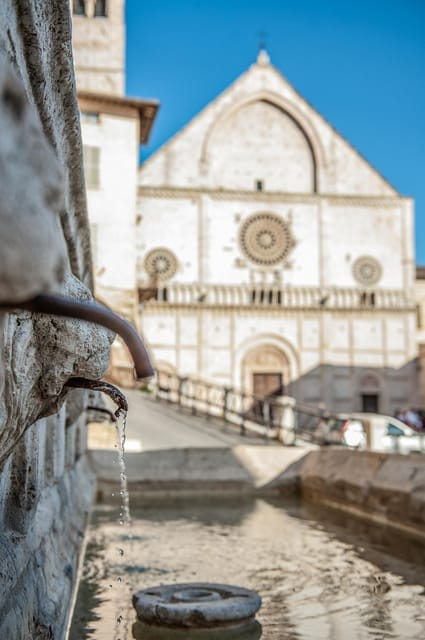 Assisi City highlights and St. Francis Basilica Tour - The Crown Jewel: Basilica of St. Francis