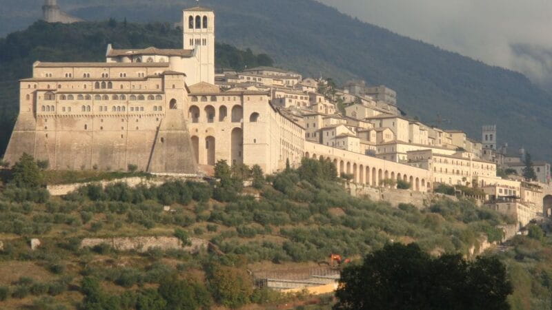 Assisi: Private Walking Tour with St. Francis Basilica - Practical Tips: What to Expect