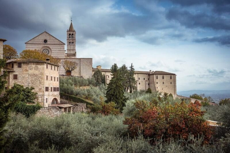 Assisi Walking Tour: Saint Francis and Saint Claire - Discovering Assisis Holy Land: A Deep Dive into the Walking Tour