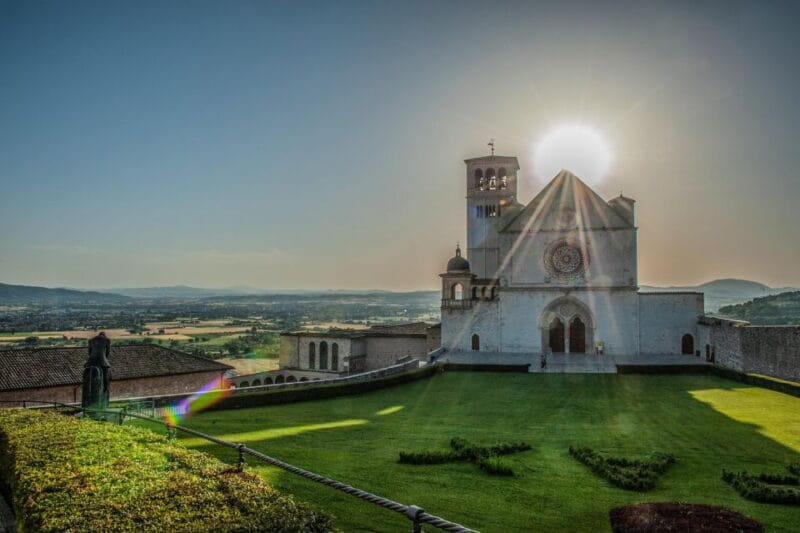 Assisi: Walking Tour with St. Francis Basilica Visit - Practical Details and Tips