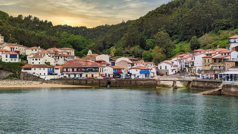 Asturias: Cider, Local lunch, Villaviciosa, Tazones, Laboral - Who Will Love This Tour?