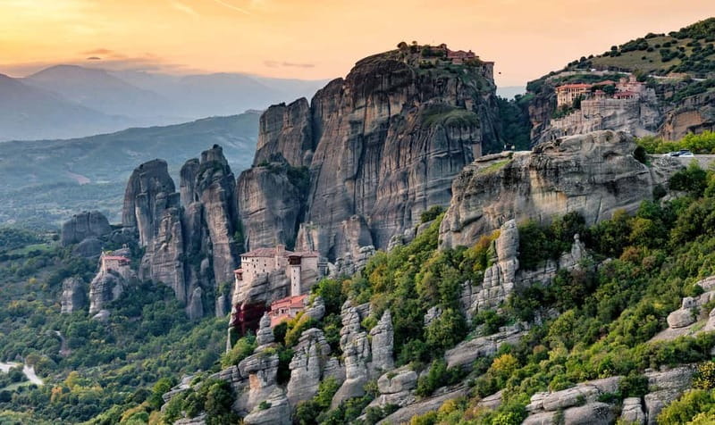 Athens: 2-Day Meteora Tour with Local Guides and Hotel Stay - Why Choose This Tour for Your Trip to Meteora?