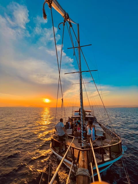 Athens: 3-Hour Sunset Cruise with Swim Stop, Snacks & Drinks - The Experience in Detail: What to Expect from Start to Finish