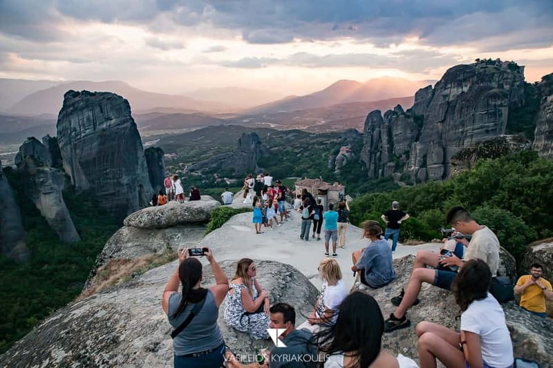 Athens: Guided Tour to Meteora Monasteries & Hermit Caves - Transportation and Logistics: Making It Easy