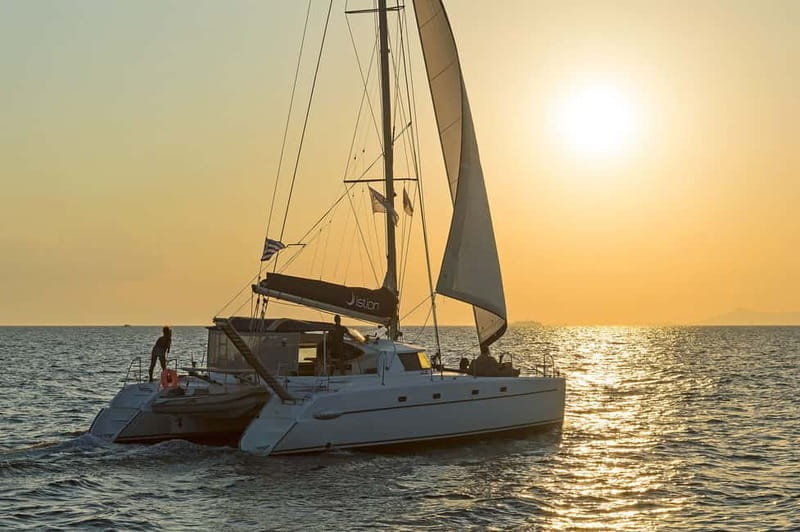 Athens: Half-Day Sunset Catamaran Cruise with Meal & Drinks - The Food, Drinks, and Comfort Level