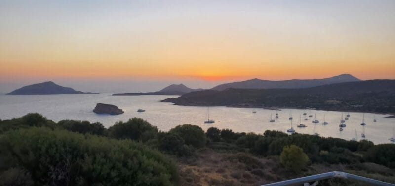 Athens: Hop-on-Hop-off Bus and Cape Sounion Sunset Tour - Unique Tips from Reviewers
