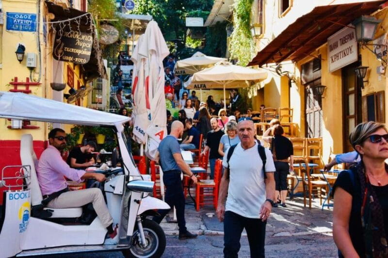 Athens: Private Evening Sightseeing Tour by Electric Tuk-Tuk - The Value of Personal Touches and Local Tips