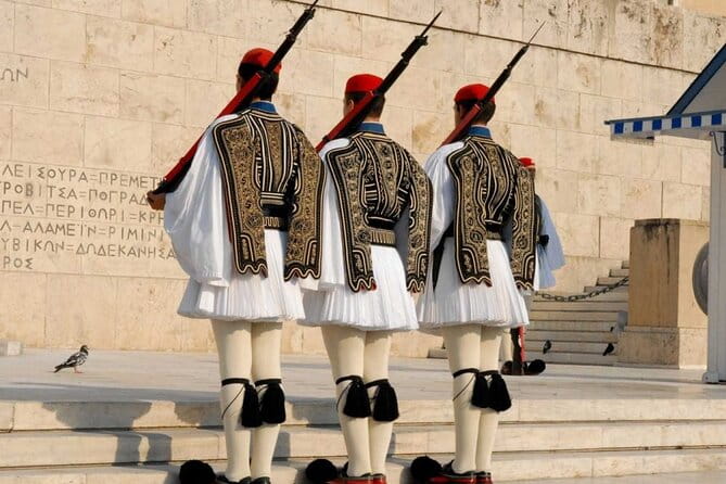 Athens Private Tour: All Major Landmarks in 2 hours - Price and Logistics: Good Value for a Short Tour
