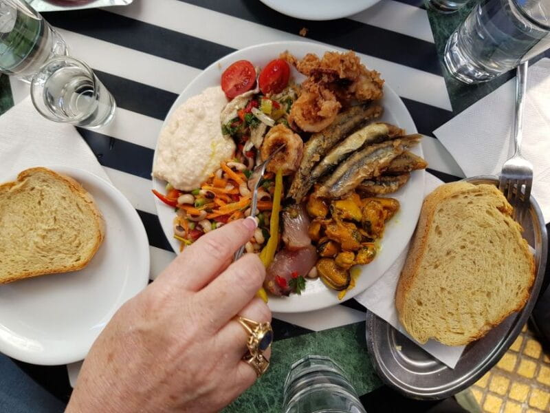 Athens: The Classic Food Tasting Tour - Exploring Athens through its Food: An Authentic Journey