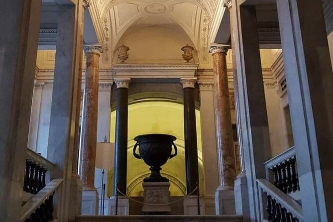 Audio guide in Vatican Museums and Sistine Chapel - Price and Logistics: Is It Worth It?