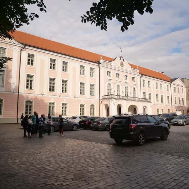 Audio Tour of the Toompea Hill (Cathedral Hill) in Tallinn - Discovering Tallinn’s Toompea Hill: A Guide to the Self-Guided Audio Tour