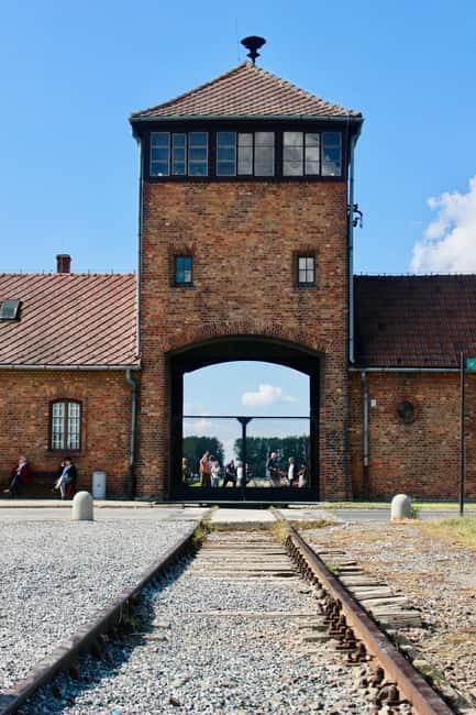 Auschwitz-Birkenau: Guided Tour - Ticket + Transportation - Entering the Site: From Krakow to Auschwitz