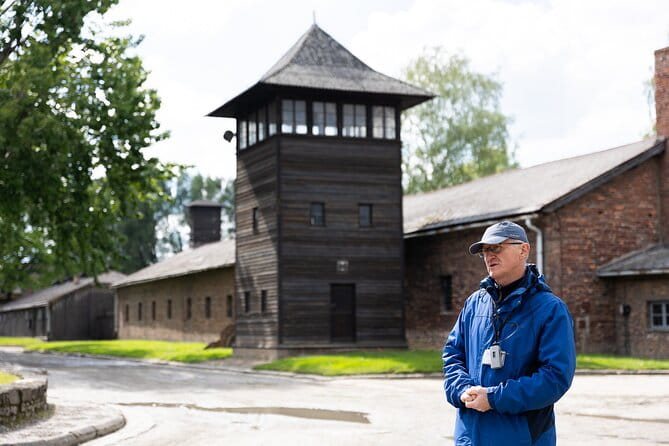 Auschwitz-Birkenau Guided Tour with Pickup Options from Krakow - Key points / Takeaways