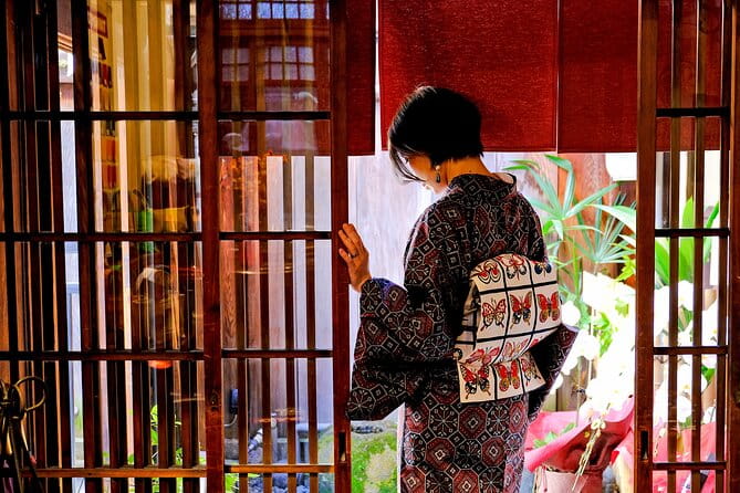 Authentic Kimono, Matcha and Zen Garden Experience in Kyomachiya - Savoring the Delicacies of Matcha