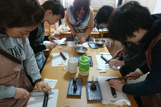 Authentic SUSHI Course Cooking Class - Professional Guidance and Cultural Insights