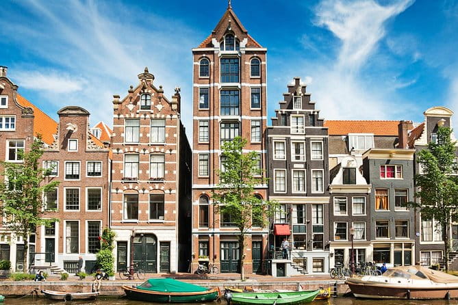 Authentic tour of Amsterdam: Jordaan, Ana Frank and Vondelpark - The Sum Up