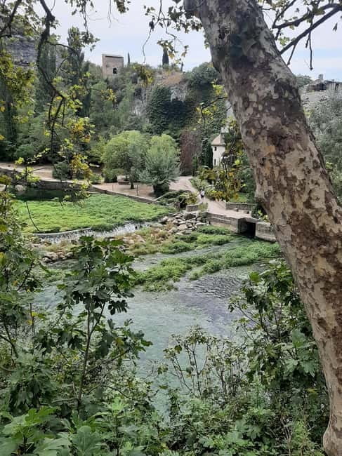 Avignon: Luberon, Gordes, and Roussillon Half-Day Tour - Exploring Provence’s Charm in Half a Day