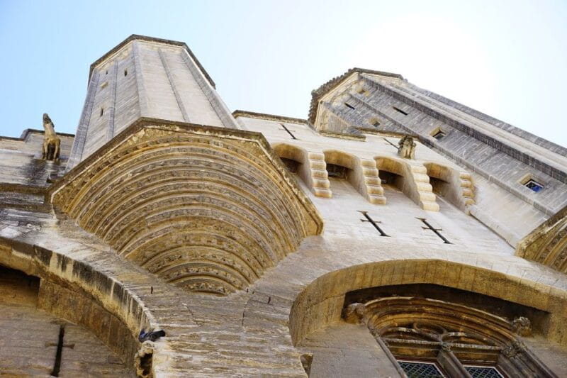 Avignon: Private Walking Tour Discover History & Heritage - Exploring Avignon’s Sights With a Skilled Guide