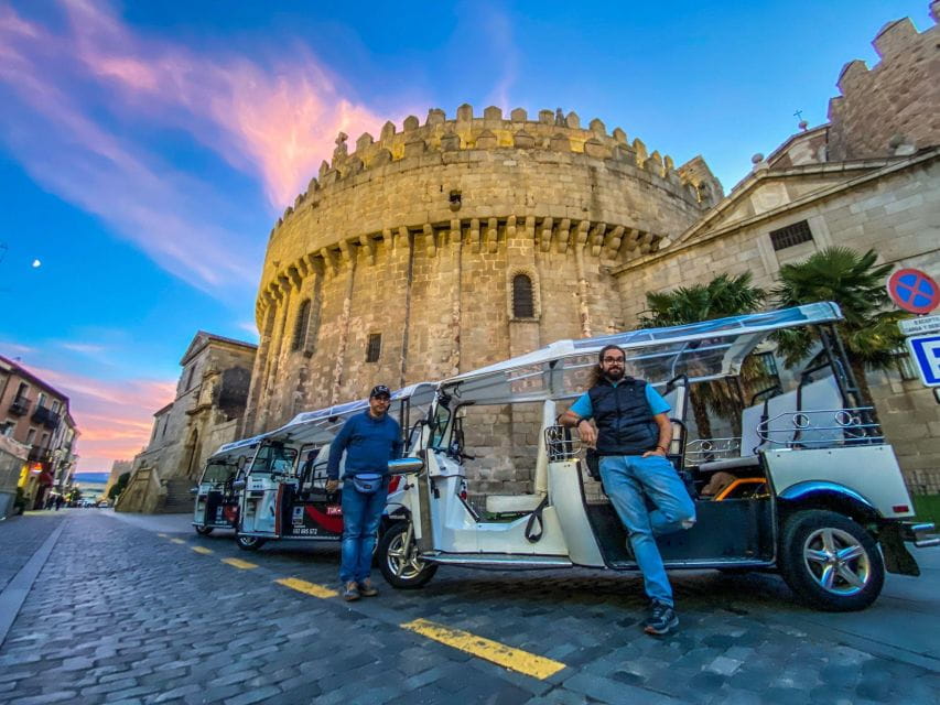 Ávila: Hop-on Hop-off Tuk Tuk Tour - Booking and Payment Options