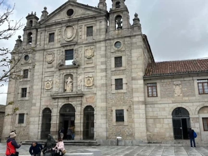 Avila: Private Tour Half Day Minivan Tour from Madrid - Who Will Love This Tour?