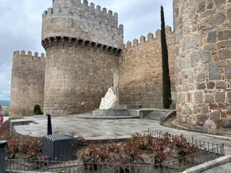 Avila: Private Tour Half Day Minivan Tour from Madrid - FAQ