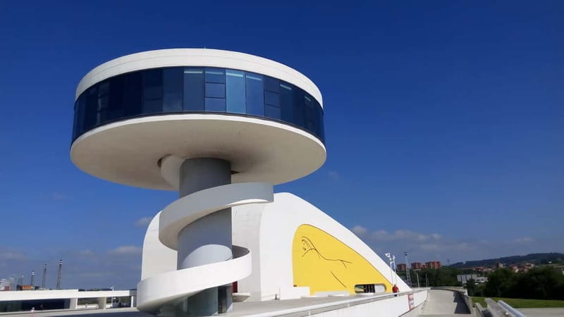 Avilés: discover its Historical Center - Price and Practical Considerations