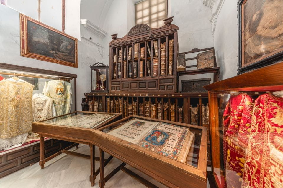 Baeza: Baeza Cathedral Entry Ticket - VR 360° Immersive Experience