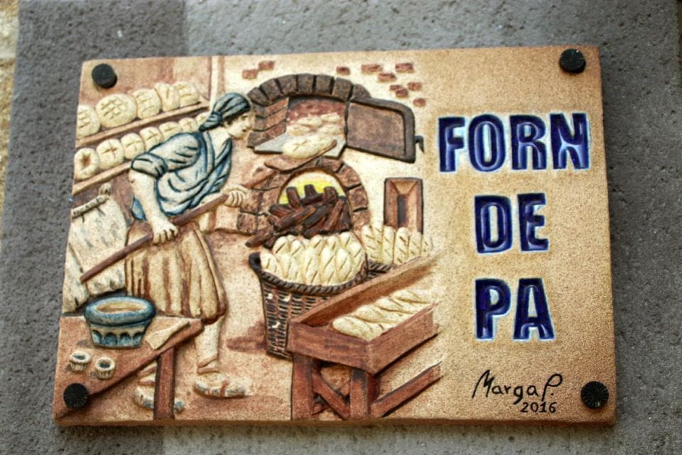 Balones: Guided Tour & Food Pairing With Local Oils & Wines - Things To Know