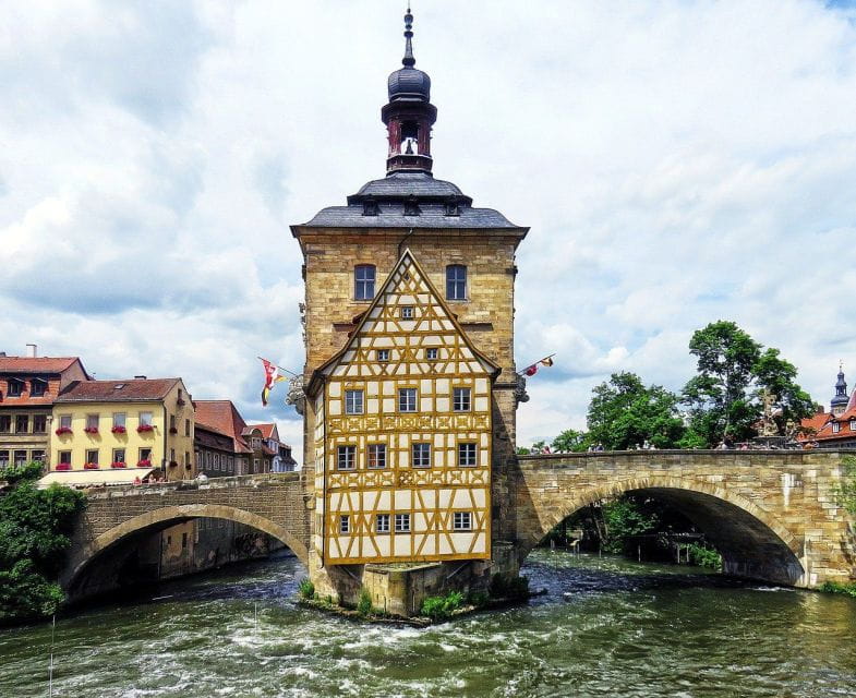 Bamberg: Private Christmas Market Tour - Discovering Handmade Decorations and Gifts