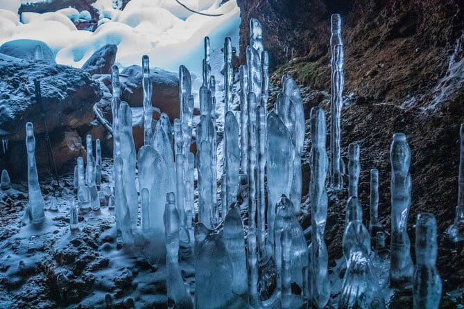 Bamboo Ice Cave Snowshoeing Tour in Noboribetsu - What to Expect During the Tour